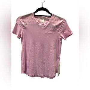 Sculpt Short sleeve Size 2 in light pink NWT